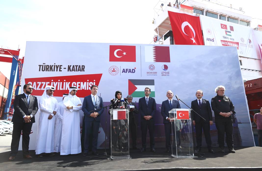 ‘Türkiye-Katar Gazze İyilik Gemisi’ Mersin'den uğurlandı 7